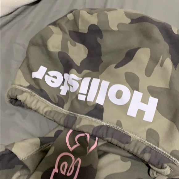 Sweater - Picture 5 of 7